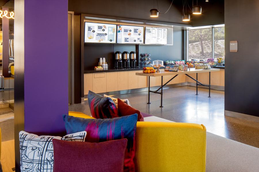 Re:fuel grab-and-go market and lounge seating
